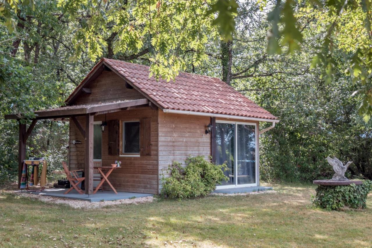 Вилла Les Cabanes De Rouffignac Экстерьер фото