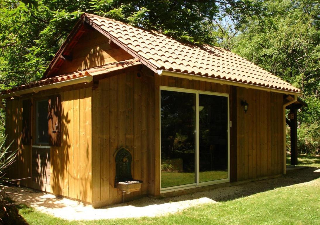 Вилла Les Cabanes De Rouffignac Экстерьер фото