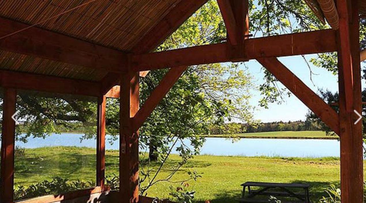 Вилла Les Cabanes De Rouffignac Экстерьер фото